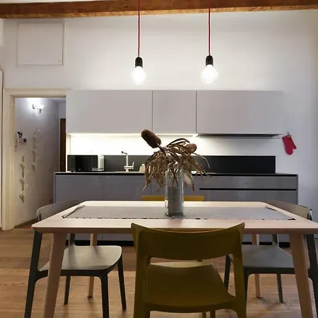 Primopiano - Muratori Apartman Milánó
