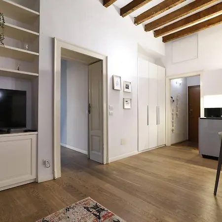 Primopiano - Muratori Apartman *